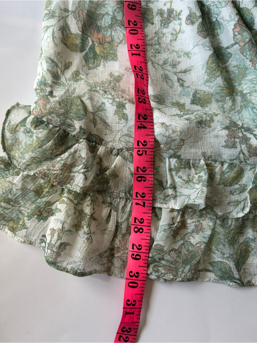 ⚡️2 for $60 Windsor Green & Cream Floral Smocked Dress - Picture 10 of 10
